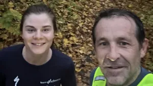 lotte kopecky aan het hardlopen