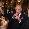 Hilarisch: koning Charles tovert Windsor om tot groentefestival | Nouveau