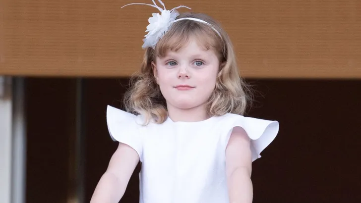 Monaco: prinses Gabriella in het gips