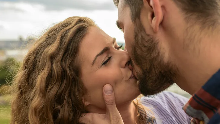 De mythe van de 'ware': waarom we te veel verwachten van de liefde