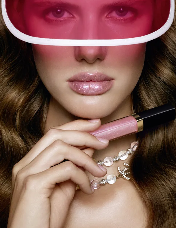 De Rouge Coco Hydra Gloss-collectie doet haar naam eer aan en heeft een spectaculaire glans. 