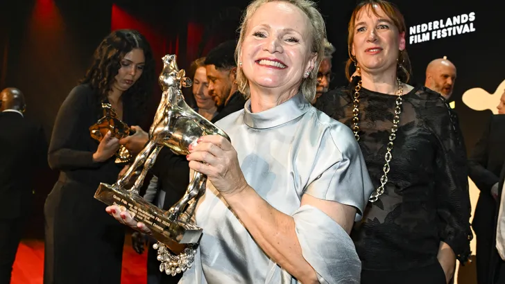 Renée Soutendijk wint Gouden Kalf voor Beste Actrice in Sweet Dreams