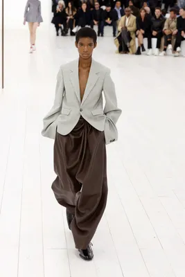 Loewe lente/zomer2025-show