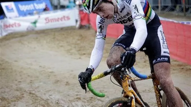 Van Aert begint Superprestige met overwinning