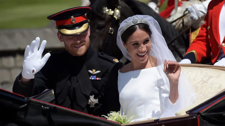 Prince Harry and Meghan Markle wedding - carriage ride