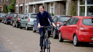 NR12_21 Column Jerry Hormone Rutte IV