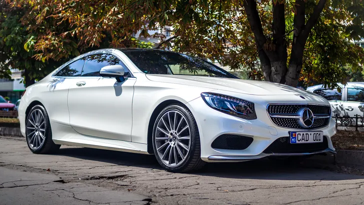 Waarom Mercedes pijnlijk de stekker uit hun allerbeste model ooit trok