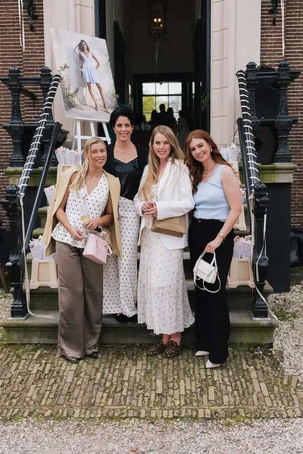 Chanel, Annelies, Emma en Sanne (v.l.n.r.) bij het Primark-event | Foto @bydamonrigter