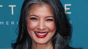 Kelly Hu - grijs haar
