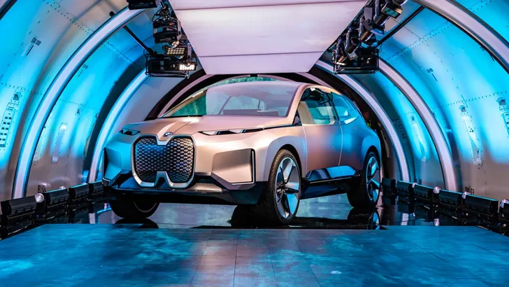 ZIEN: BMW's Vision iNext Electric Concept Car
