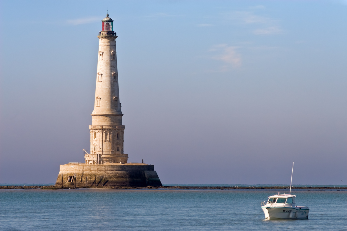 Deze vuurtoren midden op zee heeft zelfs een koninklijk appartement