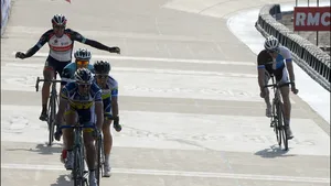 Retro: Fabian Cancellara wint derde Roubaix in 2013