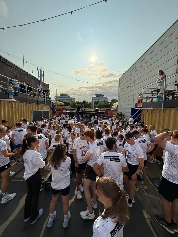 Global running day van Brooks