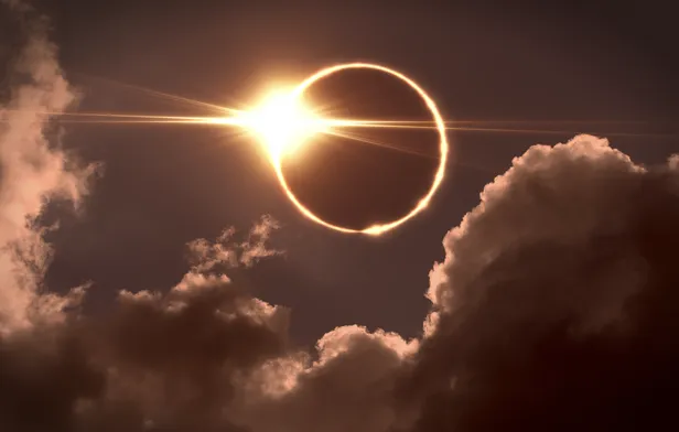 Volledige zonsverduistering, zoals te zien zal zijn in IJsland en Spanje