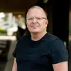 Jan Roos: ‘Vierenhalve man en een paardenkop is beledigd omdat ze zich half kookwekker voelen’