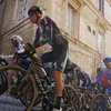 Enkele interessante weetjes over de in de Tirreno-Adriatico indruk makende Thymen Arensman (die eigenlijk niet bestaat)