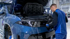 BMW trotseert politieke druk: 'Wij gaan juist méér chips uit China halen'