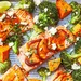 Bakplaat met zalm, zoete aardappel en broccoli – kleurrijke, gezonde avondmaaltijd voor wielrenners