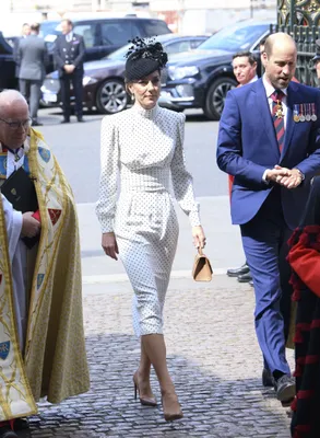 Prinses Kate in haar Alessandra Rich-jurk...