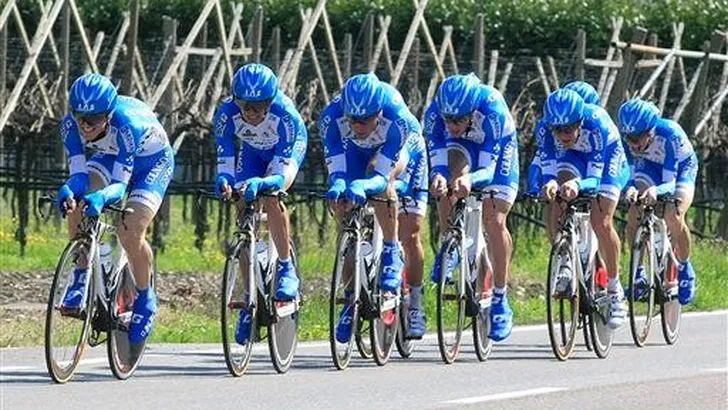 Ploegentijdrit in Padania prooi voor Colnago