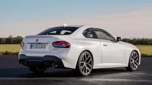 VIDEO: Frank Stephenson brandt ontwerp BMW 2 Coupe volledig af