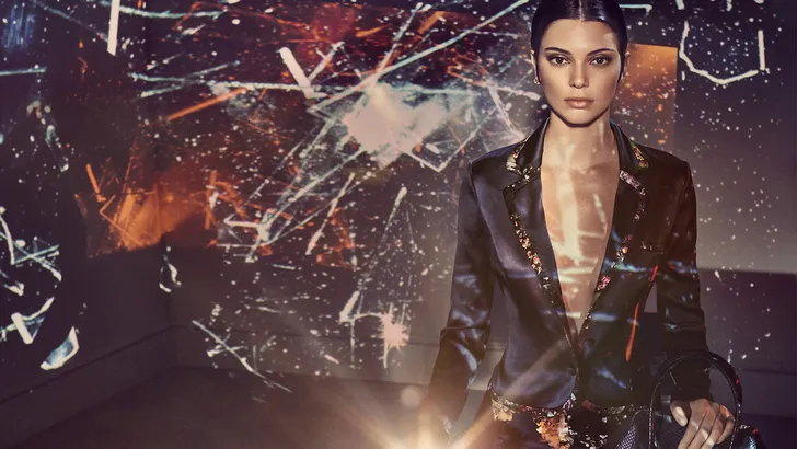 Kendall Jenner is het nieuwe gezicht van La Perla's S/S17-campagne