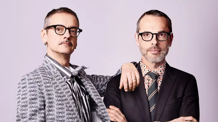 Kerst- en designerfans opgelet: HEMA & Viktor&Rolf lanceren een limited edition “jingle bows” collectie.