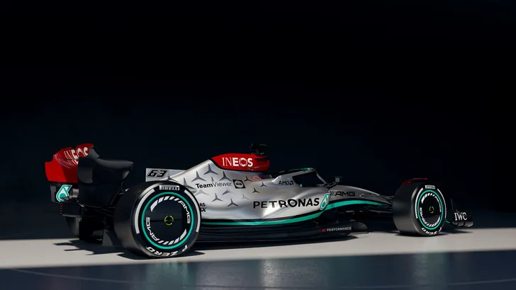 De nieuwe Mercedes F1-wagen is weer zilver