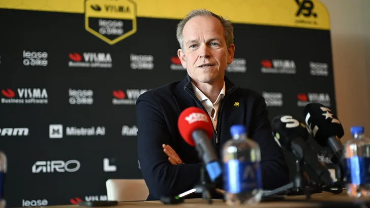 Richard Plugge en zijn Team Visma | Lease a Bike zijn klaar voor het restant van de Tour de France. De Leidenaar vertelt dat zijn ploeg een plan heeft om Tadej Pogacar aan het wankelen te brengen.