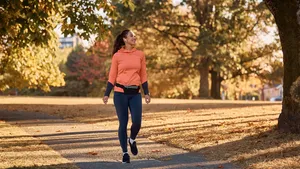 Harvard toont aan: dagelijks wandelen beschermt tegen 7 veelvoorkomende ziekten