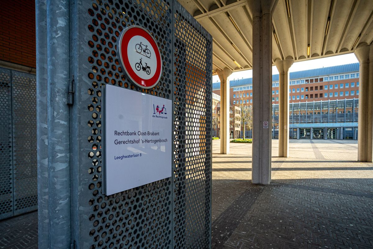 16 jaar cel geëist voor woningexplosie in Nieuwkuijk: vrouw verloor been