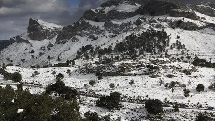 Zeldzame sneeuw is spelbreker op Mallorca
