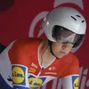 Giro | 🎥 Mooie teamsfeer bij Lidl-Trek! Dolblije Daan Hoole geeft ploegmaten Milan en Consonni zendtijd vanui hotseat nadat Tarling zich stukbijt op tijd | Wieler Revue