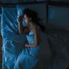 Word je elke nacht rond 3 uur wakker? Dit probeert je lichaam je te vertellen (en zo slaap je weer door) | Gezondnu