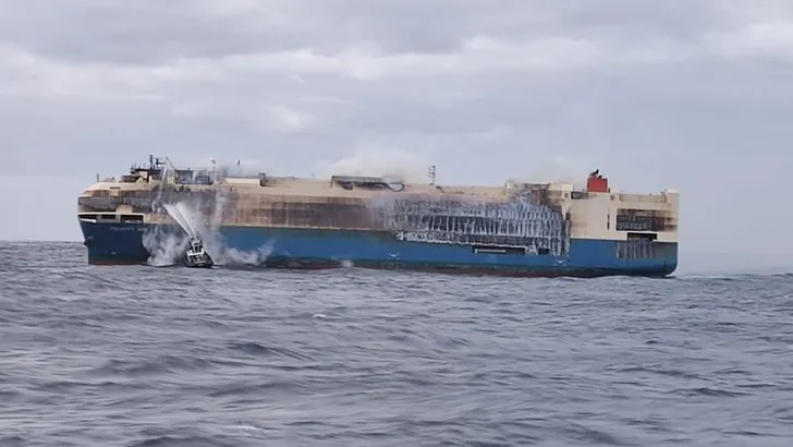 Lijstje: alle auto's op gezonken autoschip Felicity Ace