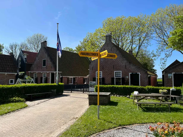 Historische huisjes in Moddergat