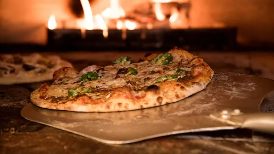 Pizza oven
