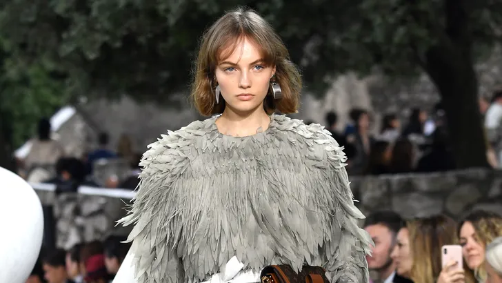 Kijkers thuis geëmotioneerd door Marijcke uit Steenrijk, Straatarm