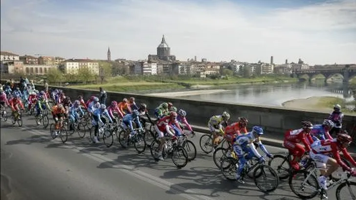 Angelo Furlan sprint het snelst in de Sarthe