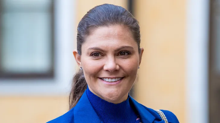Doe maar stoer! 7X Victoria in een damespak