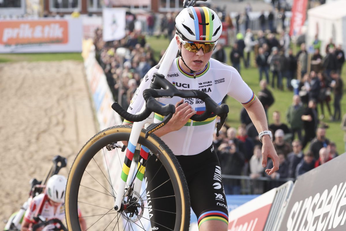 Fem van Empel stopt (voorlopig): wereldkampioene legt uit wat er aan de hand is