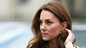 Kate Middleton gespot in jurk van &Other Stories