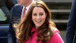 Kate Middleton in roze, meisje op komst?