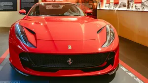 Eigenaar Ferrari 812 GTS ten einde raad: twee jaar storingen en garantie-gevecht na aankoop van half miljoen