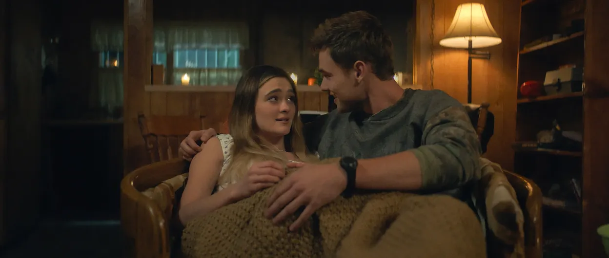  Lizzy Greene als Lauren en Garrett Wareing als Lucas Ransom Canyon seizoen twee (aflevering vier)