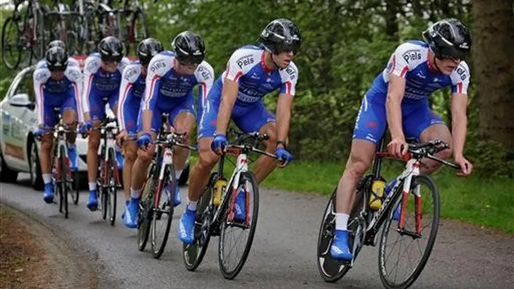 Piels opent Olympia's Tour met winst