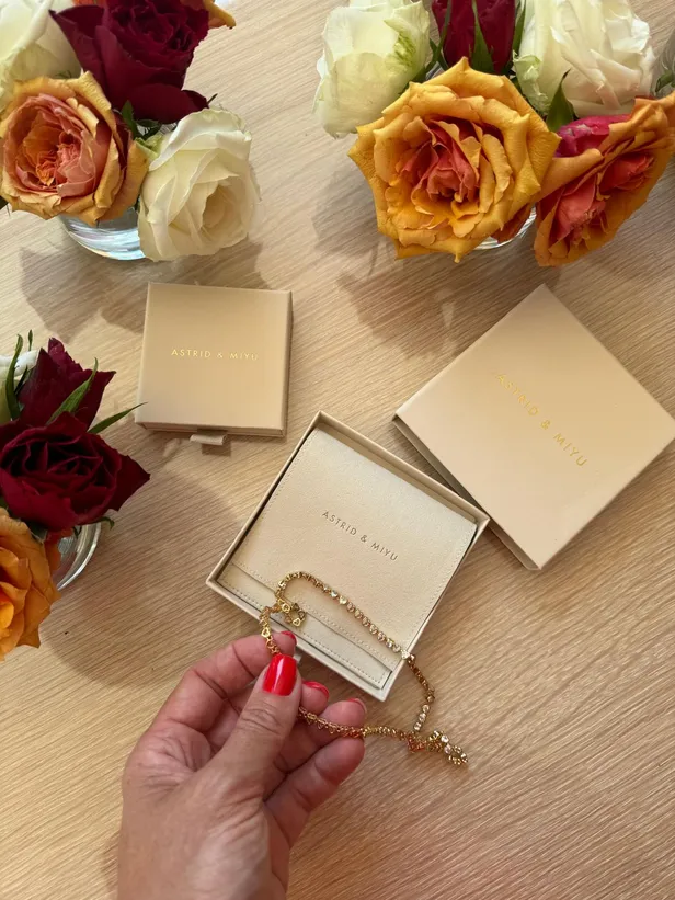 Gouden armbandje van Astrid & Miyu