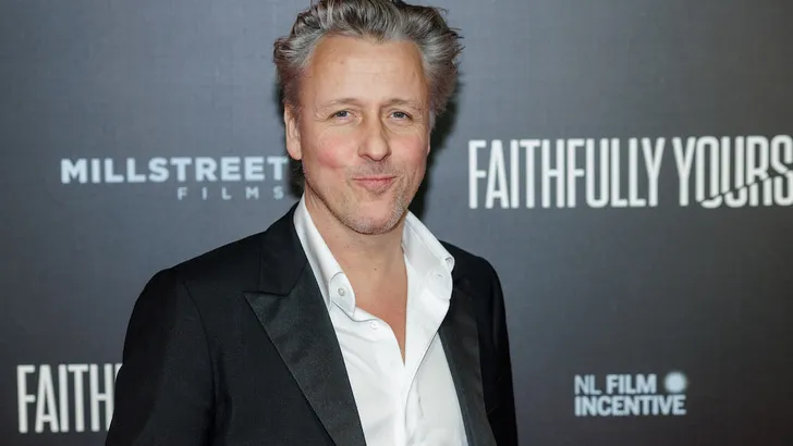 Premiere Faithfully Yours