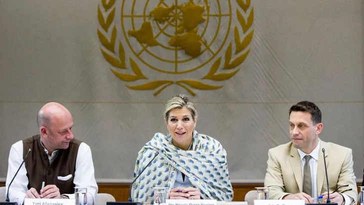 Knop om en gáán: koningin Máxima in India