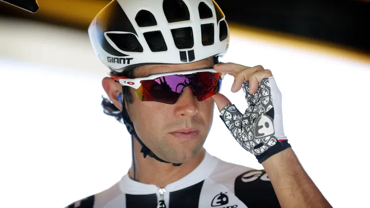 Tour de France: Matthews schenkt Sunweb tweede zege, Froome opnieuw geel